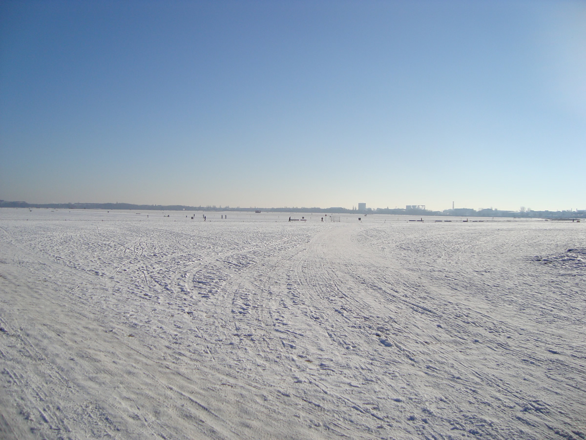 enza_L'ex aeroporto di Tempelhof e le sue Origini_02.