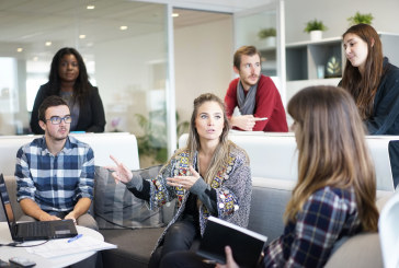 Informarsi su possibilità formative e lavorative nei LernLaden