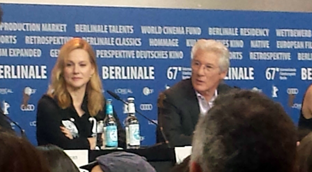 Richard Gere , Laura Linney .