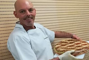 Il sorriso e il cibo di Roberto nella  scuola europea a Berlino